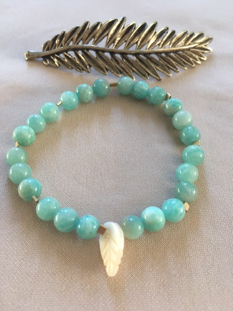 Bracelet composé de pierre Amazonite.